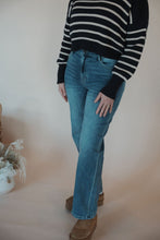 Load image into Gallery viewer, side view of model wearing the lawson denim.