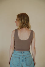Load image into Gallery viewer, back view of model wearing the stay the same top in the color espresso. model has the top paired with the dakota denim shorts.