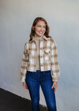 Load image into Gallery viewer, model wearing the patiently waiting shacket. model has the shacket paired with the can&#39;t get enough top in the color oatmeal and a pair of dark wash denim.